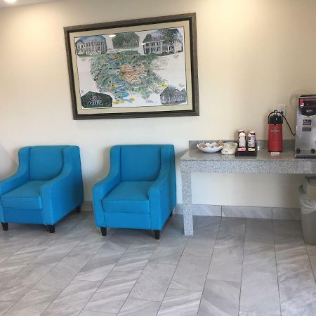 アメリカズ ベスト バリュー イン プラケマイン Plaquemine エクステリア 写真